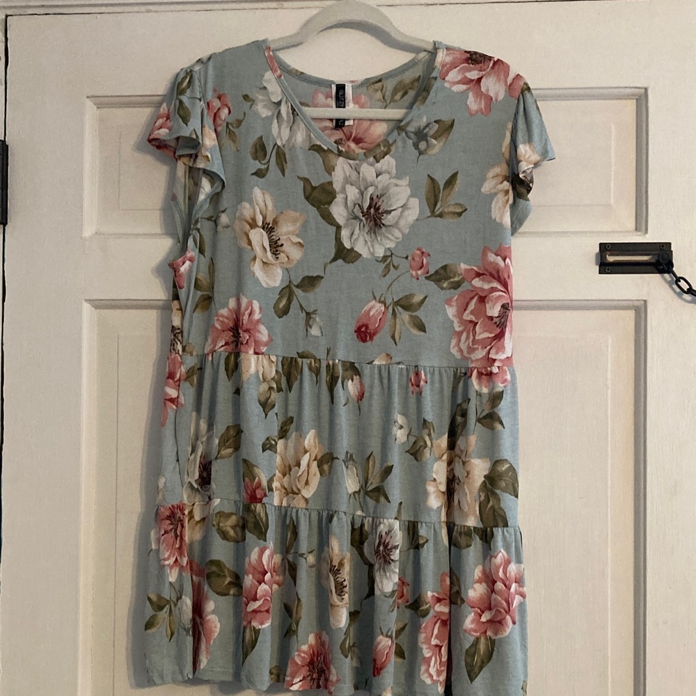 Floral Elegance Women's Tunic Top